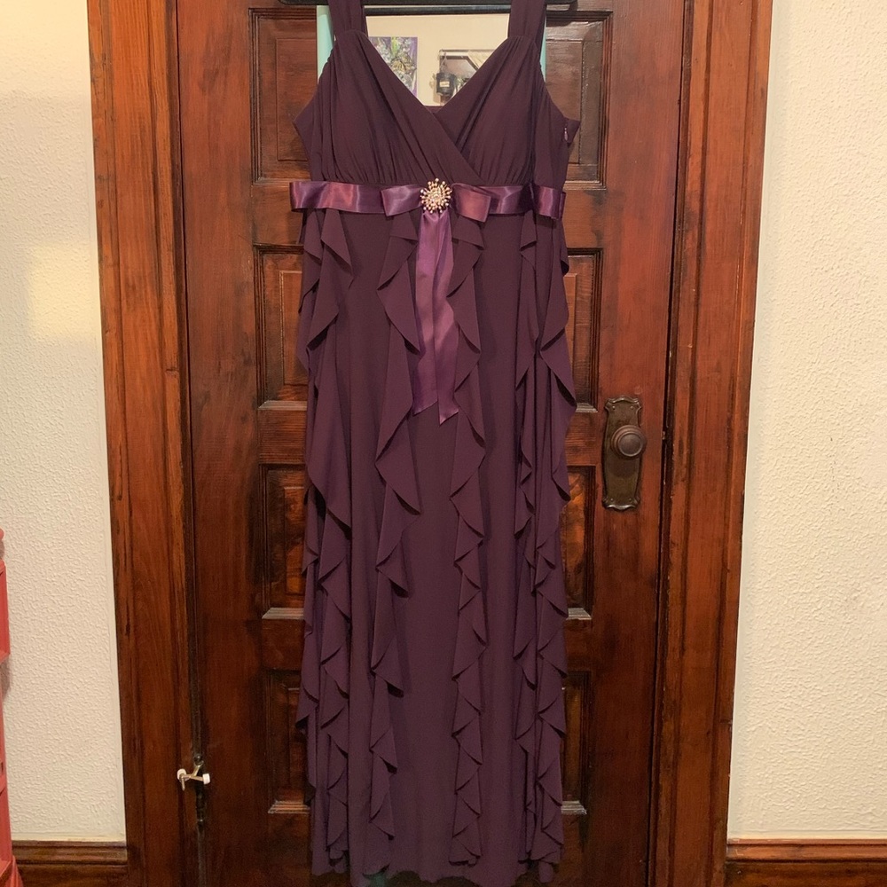 Purple Floor Length Formal Prom Gown